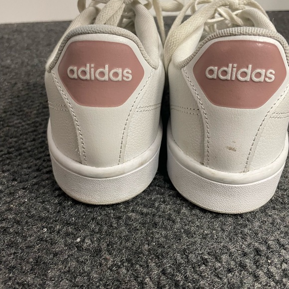 Adidas Cloud Foam Womens White Sneakers Gym Shoes Size 10 Rose Gold - Picture 4 of 7